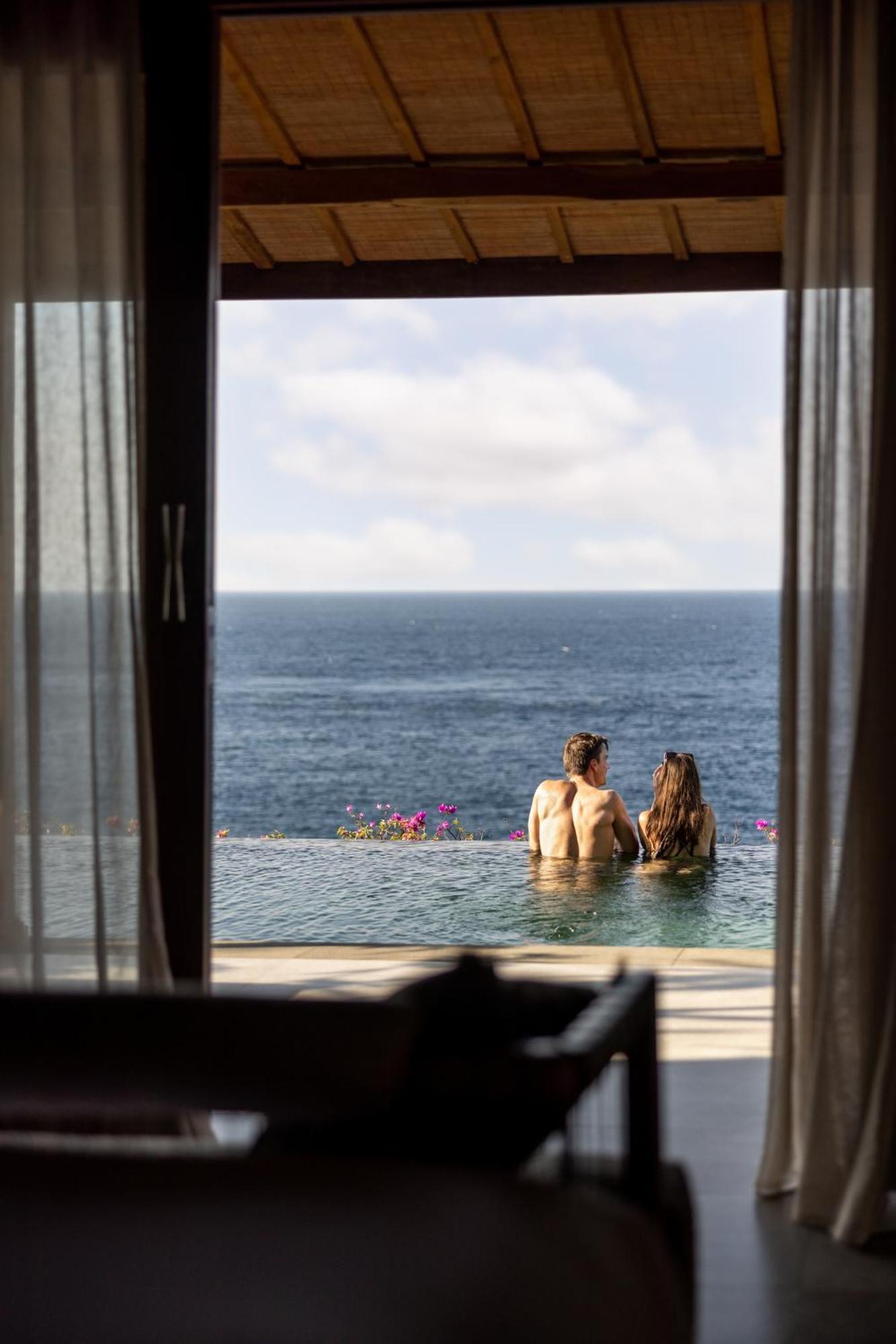 Semaya Beach Resort Tanglad 外观 照片
